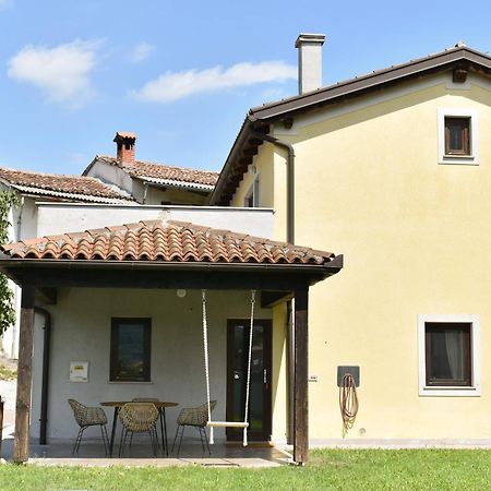 Small House In Vipava Valley Exterior foto
